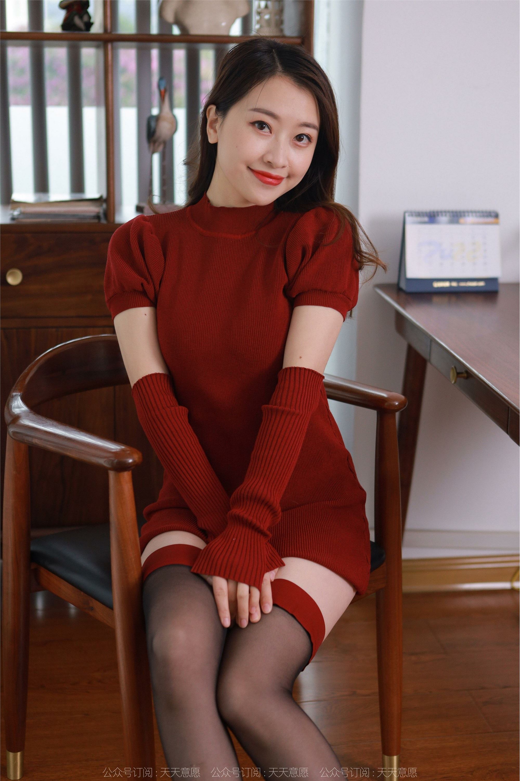 IESS异思趣向 2022.03.22 丝享家1036：小婕《半筒黑丝》